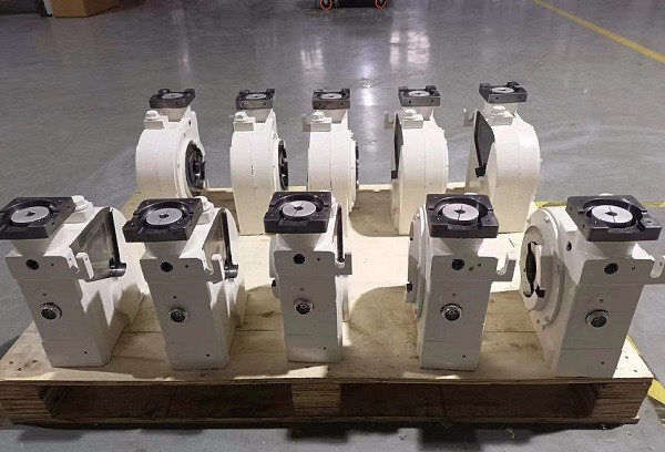艾思捷定制玻璃、陶瓷行業(yè)專用減速機.jpg